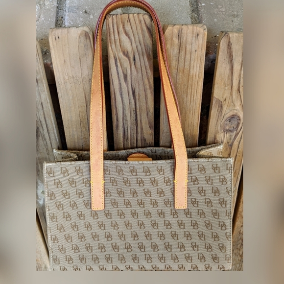 Dooney & Bourke Tan East West Tote - Picture 4 of 13